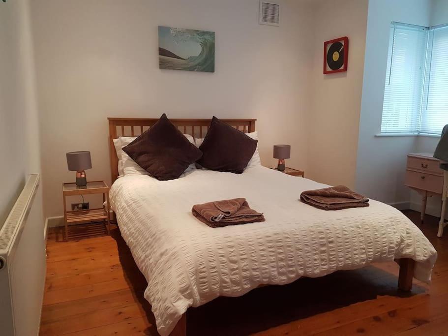 Atlantic Retreat - 5 Minute Stroll From The Beach バッド エクステリア 写真